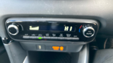 Toyota Yaris 1.5 Hybrid Icon 5dr CVT Hybrid Hatchback